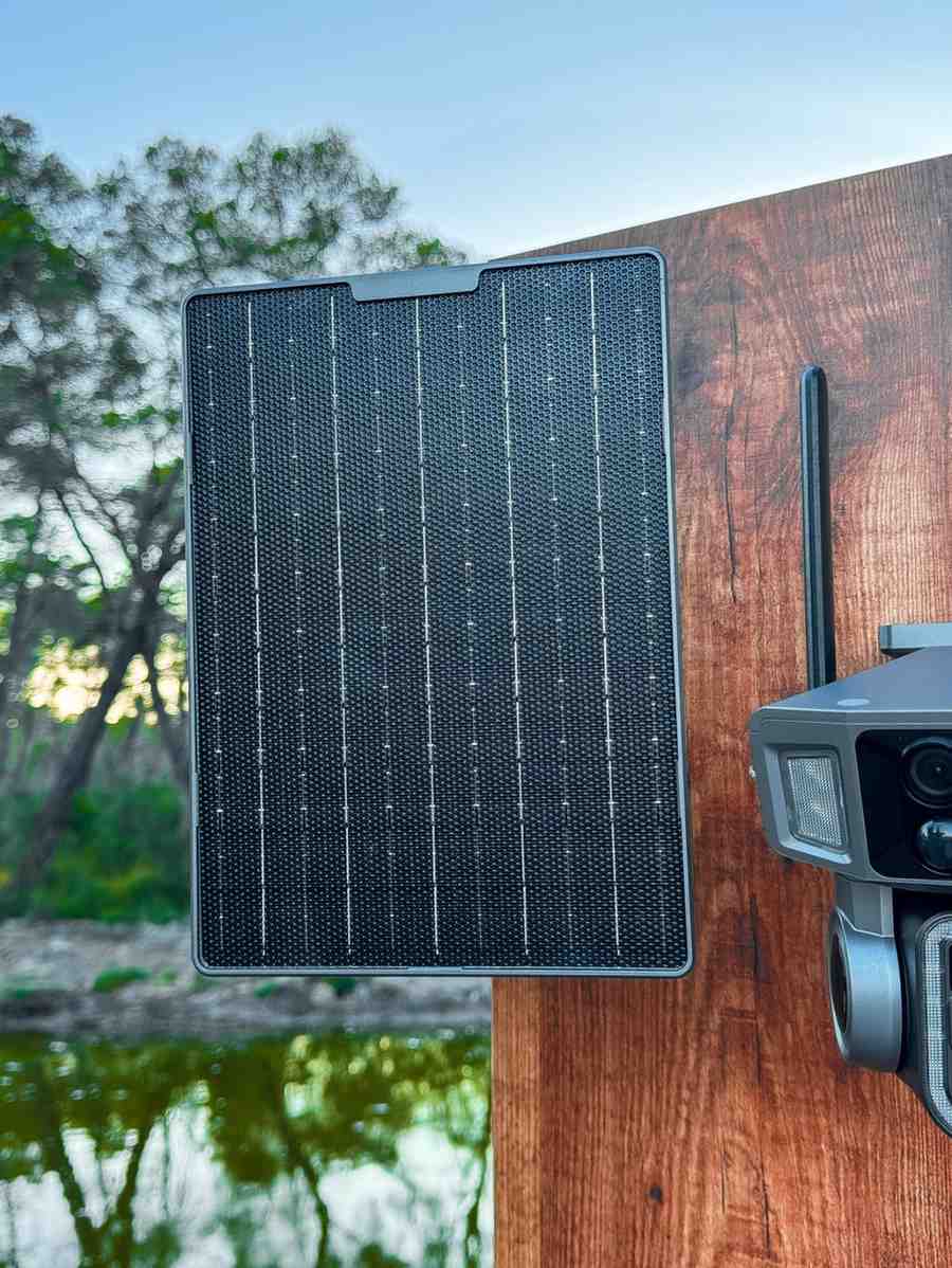 4K 15MP - 12x Zoom 2,300ft Range - Solar Security Camera – 100% Solar Powered